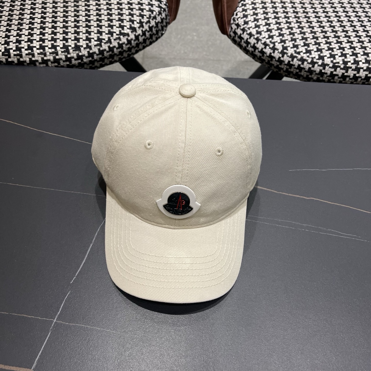 【Moncler蒙口】2026新款简约纯色男女款棒球帽，日常百搭