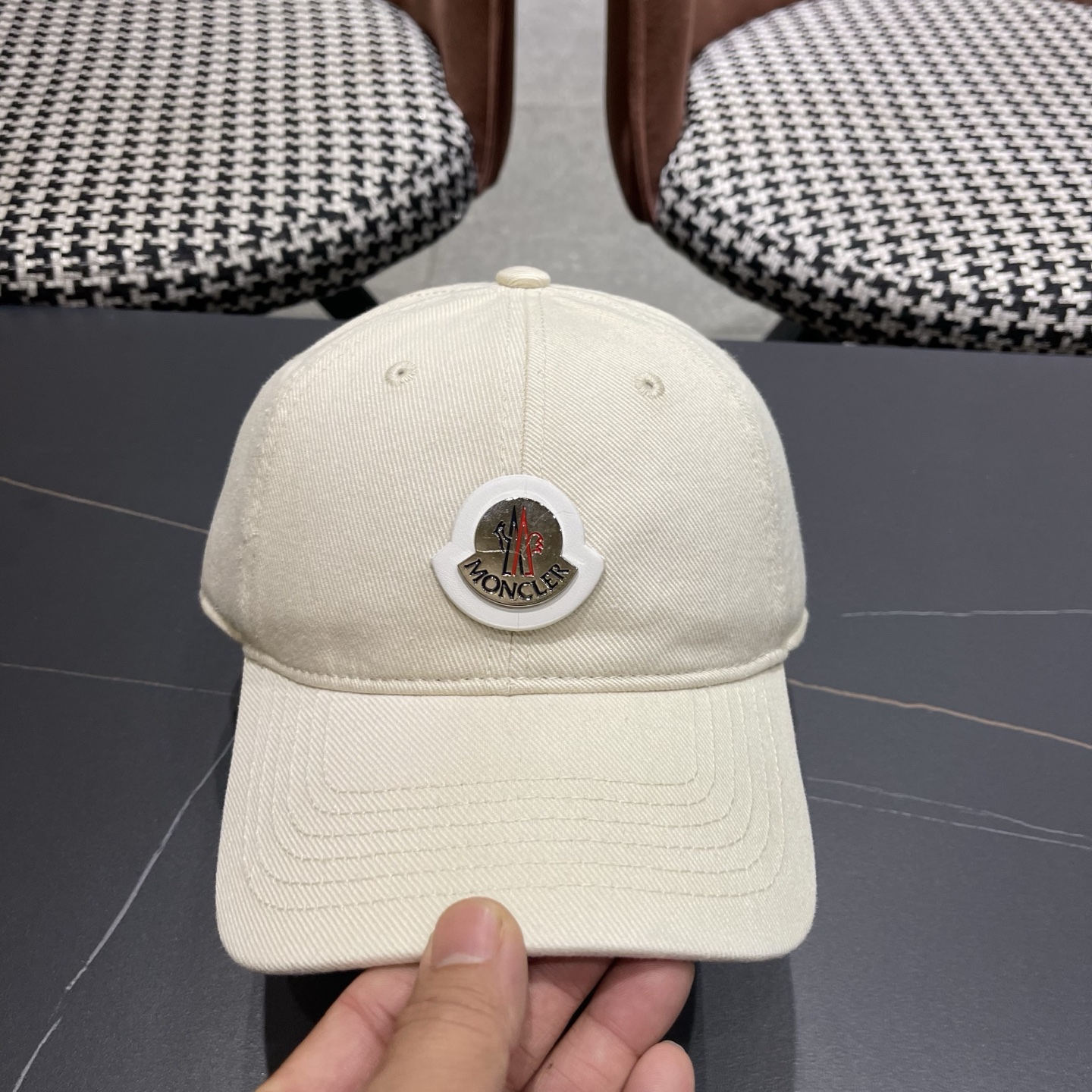【Moncler蒙口】2026新款简约纯色男女款棒球帽，日常百搭