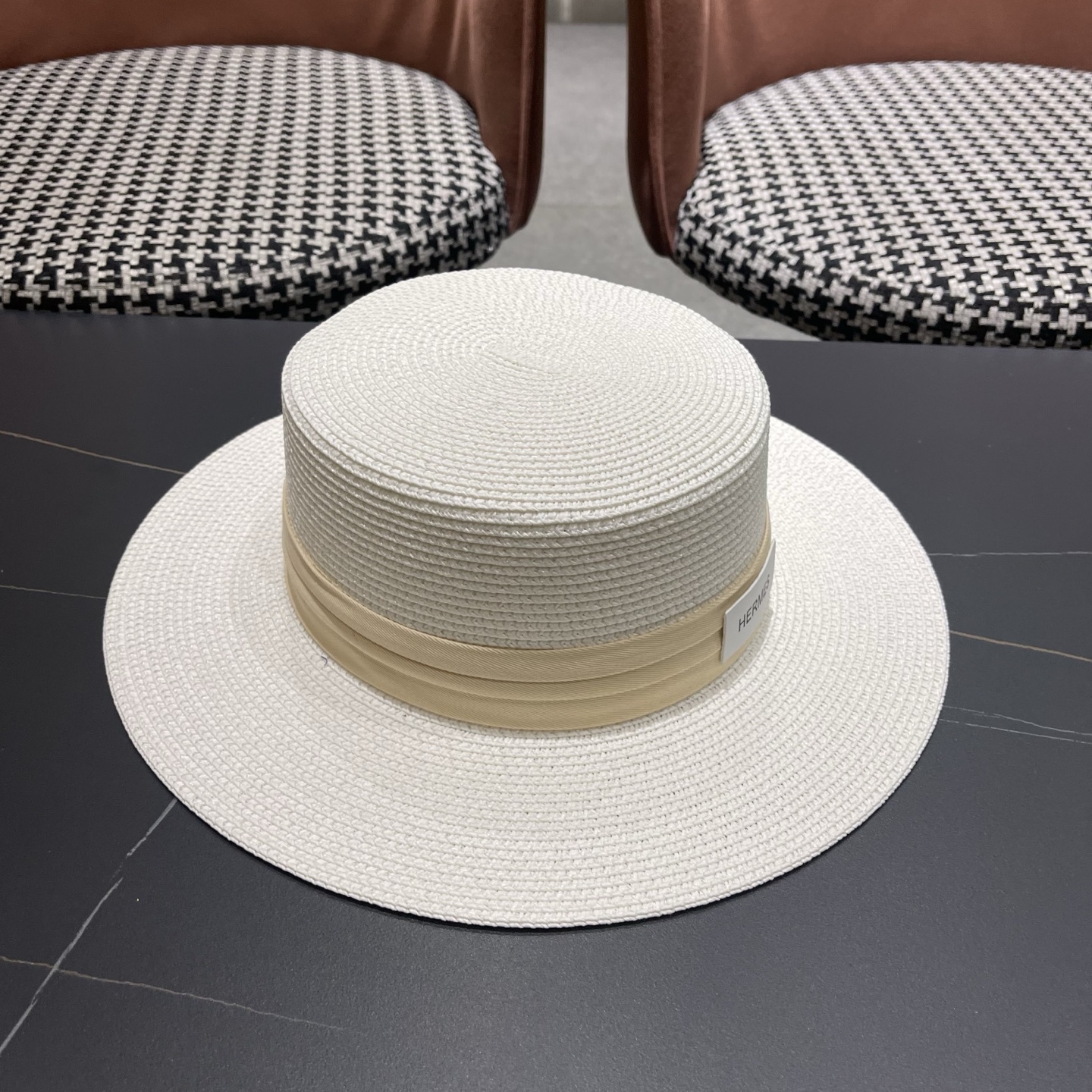 爱马仕新款平顶草帽，纸草制作，头围57cm
