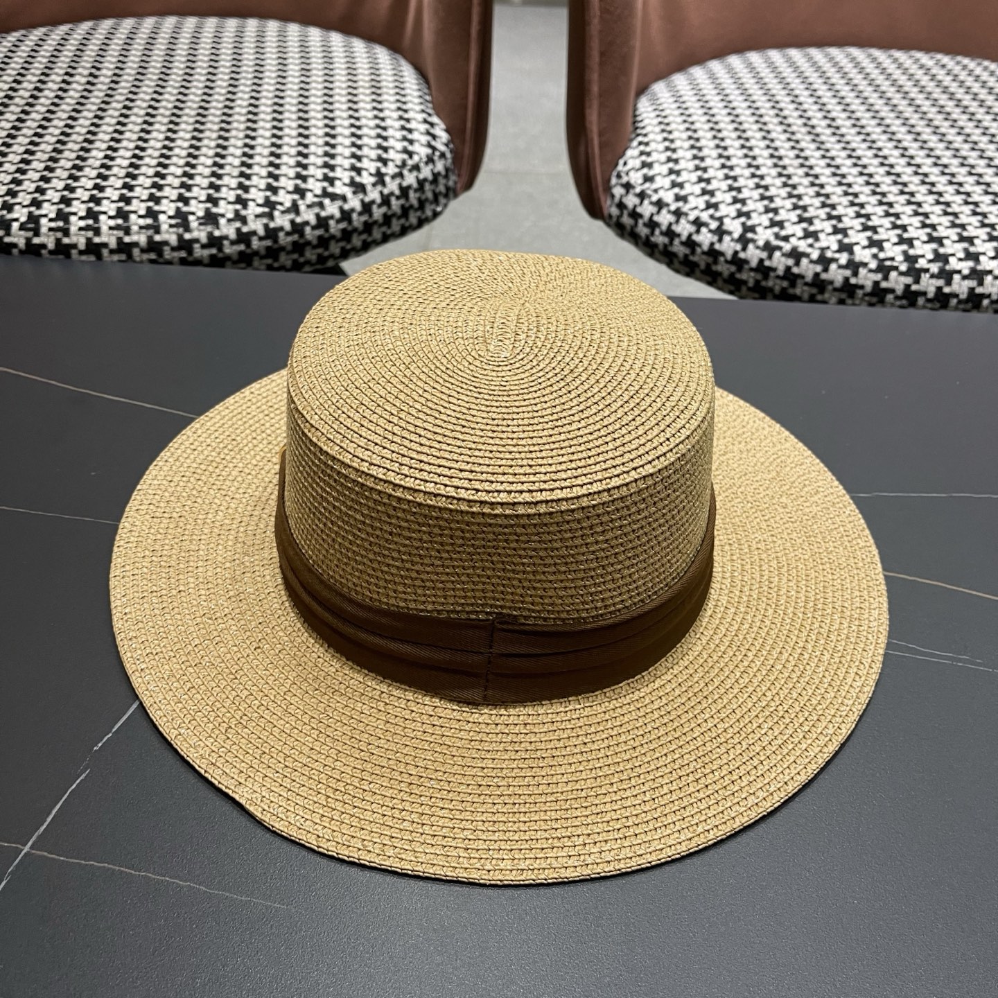 爱马仕新款平顶草帽，纸草制作，头围57cm