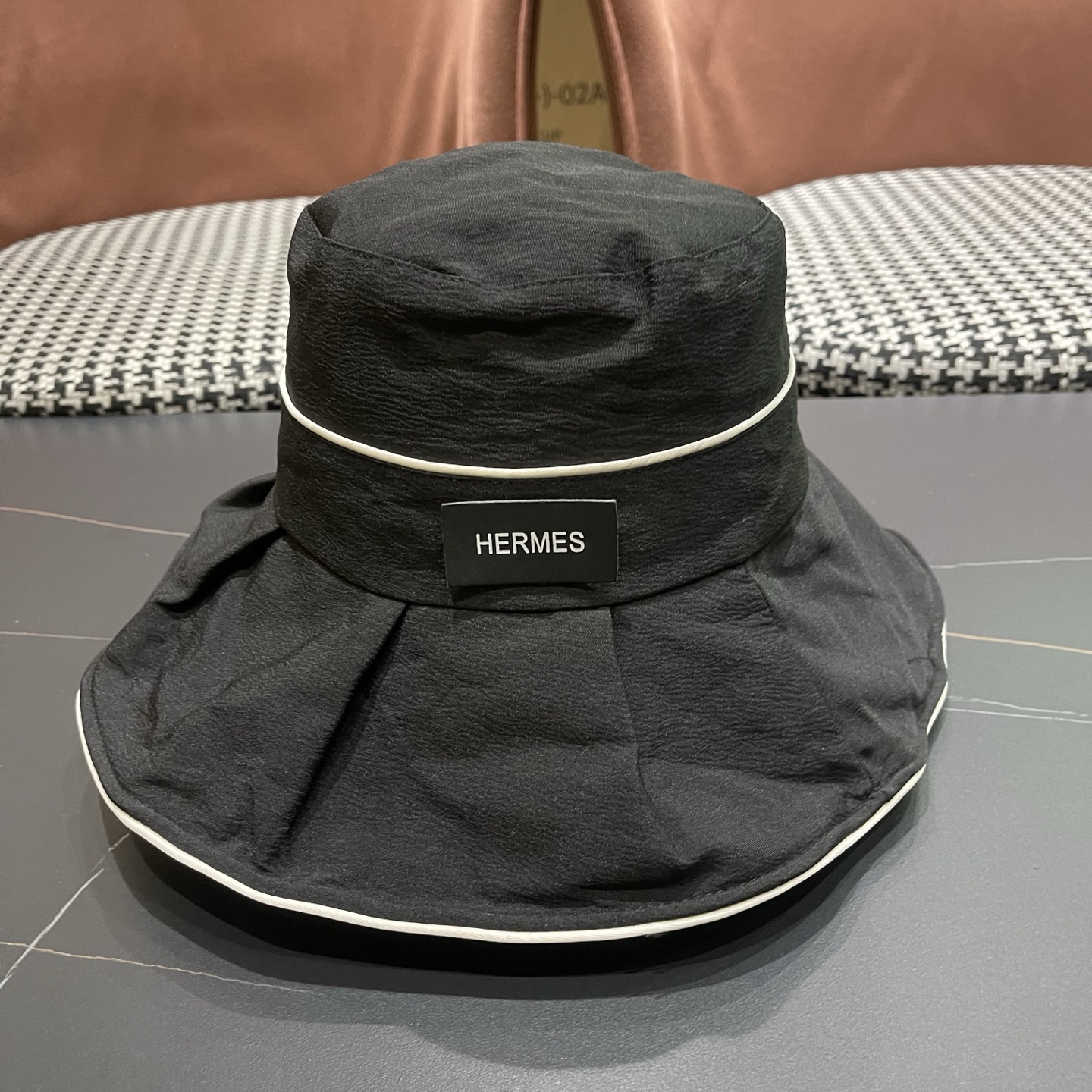HERMES爱马仕韩版夏季新款帽子女百渔夫帽黑胶防晒遮阳帽折叠太阳帽潮