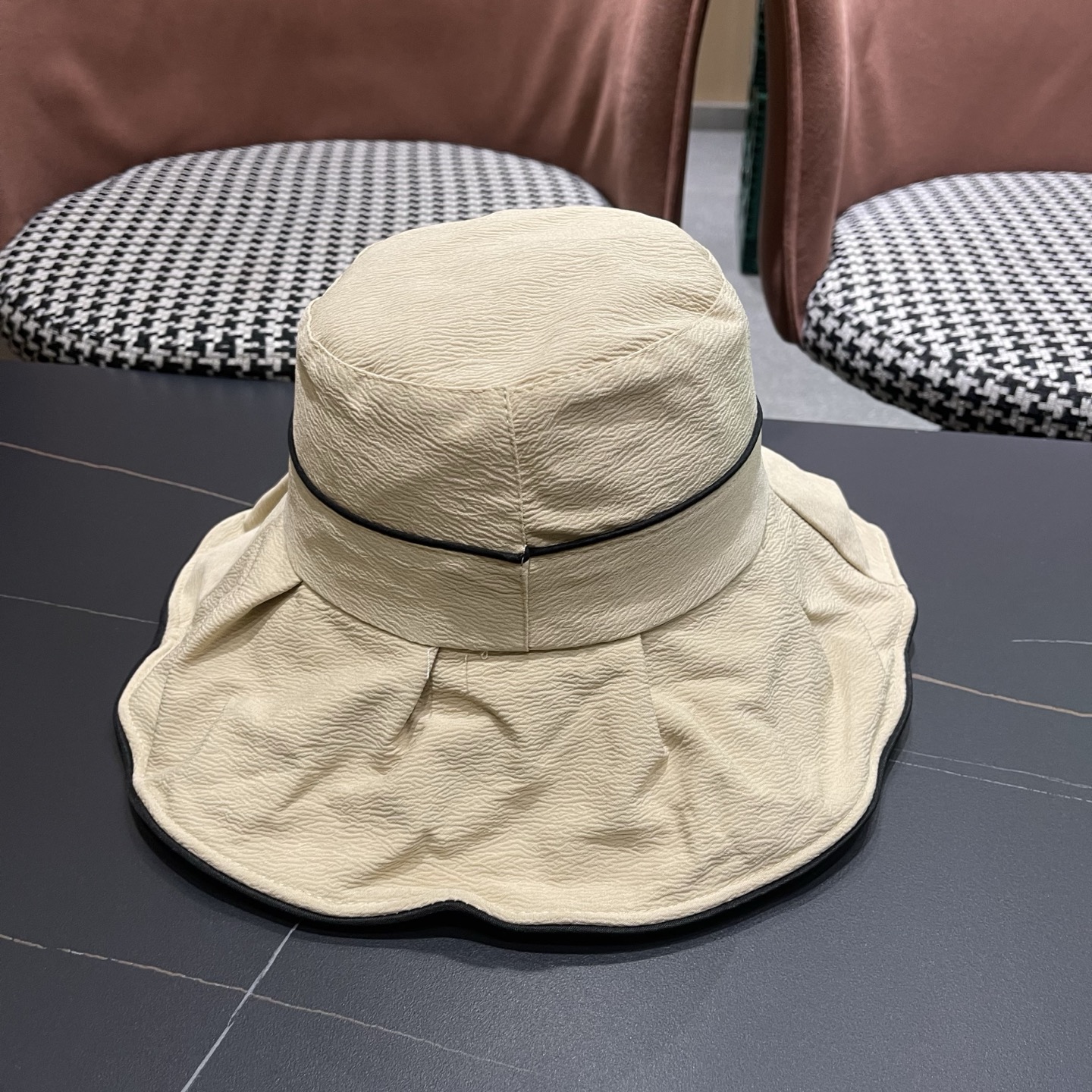 HERMES爱马仕韩版夏季新款帽子女百渔夫帽黑胶防晒遮阳帽折叠太阳帽潮
