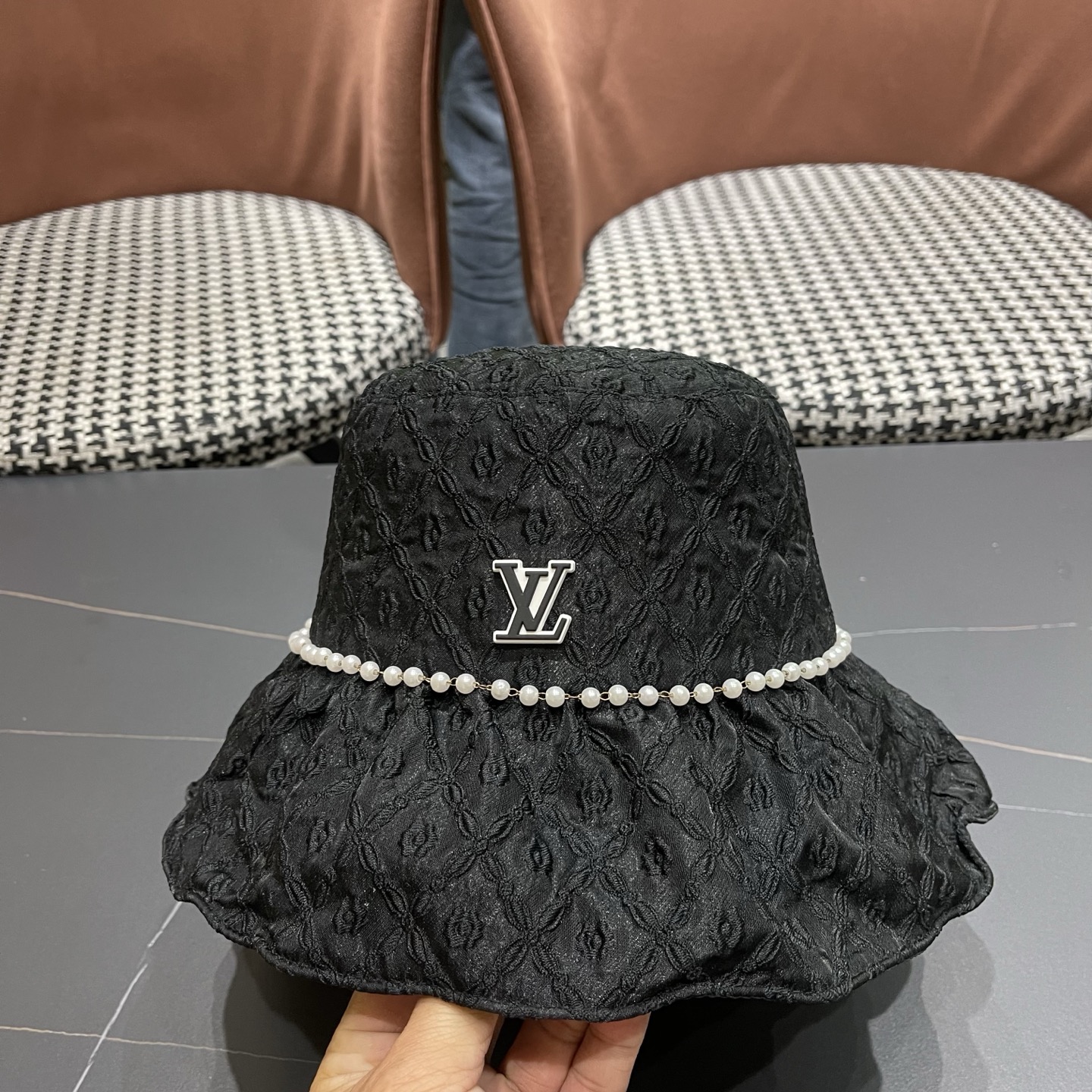 LV路易威登 高端春夏气质潮女百搭珍珠链条防晒遮阳帽子盆帽渔夫帽显脸小