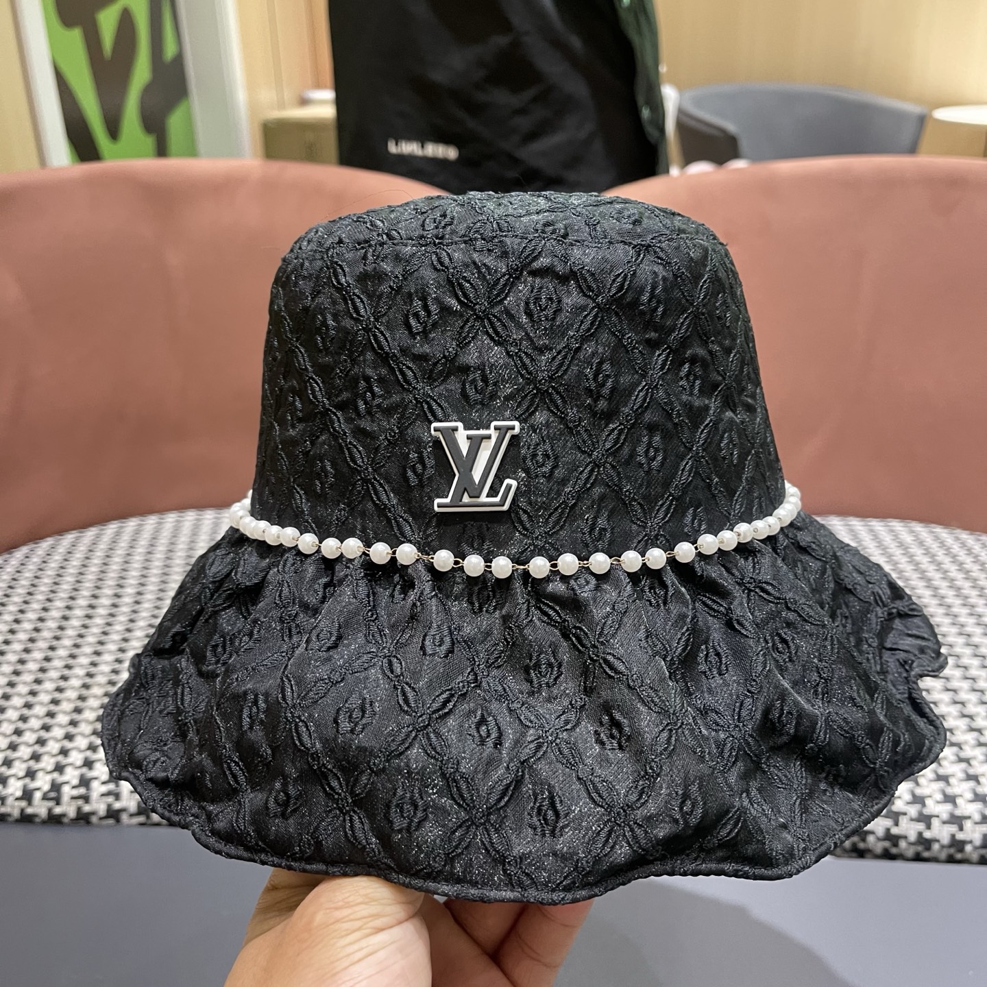 LV路易威登 高端春夏气质潮女百搭珍珠链条防晒遮阳帽子盆帽渔夫帽显脸小