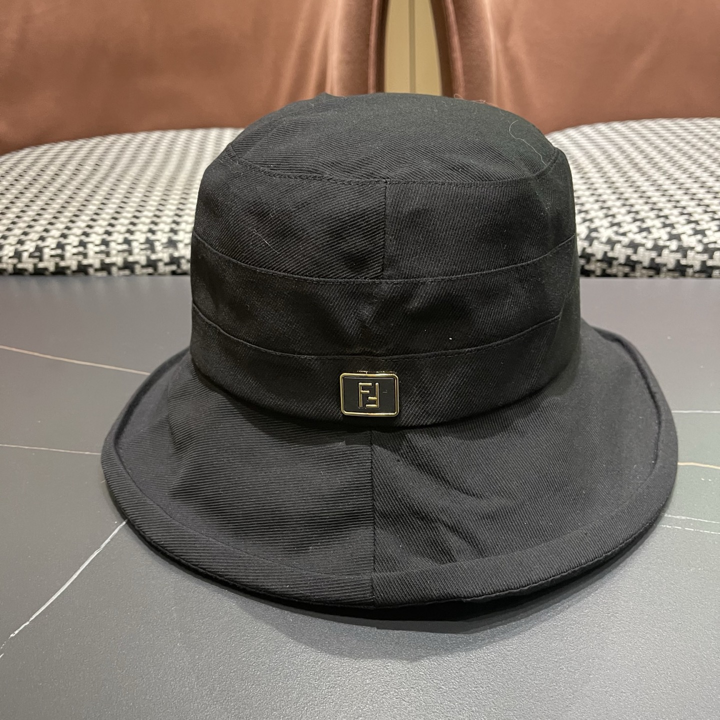 芬迪FENDI 沙滩防晒帽显脸小盆帽大头围可折叠遮阳帽