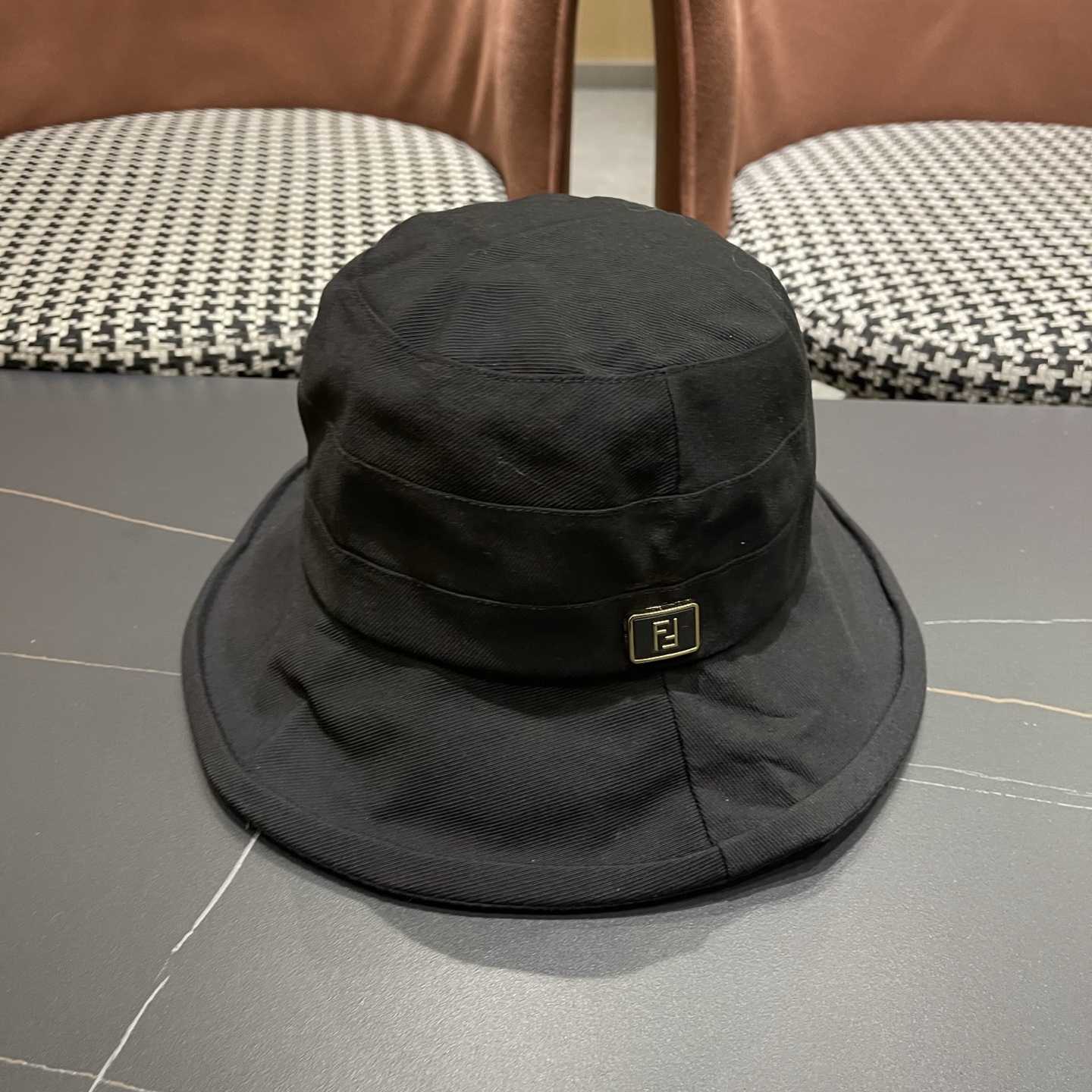 芬迪FENDI 沙滩防晒帽显脸小盆帽大头围可折叠遮阳帽
