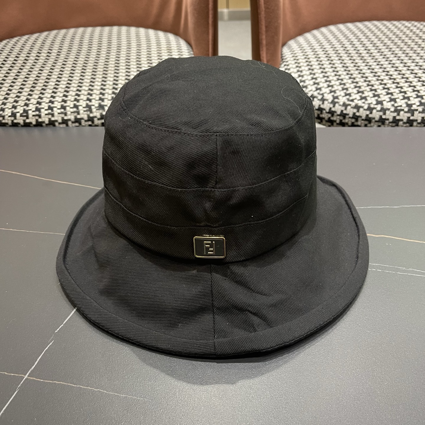 芬迪FENDI 沙滩防晒帽显脸小盆帽大头围可折叠遮阳帽