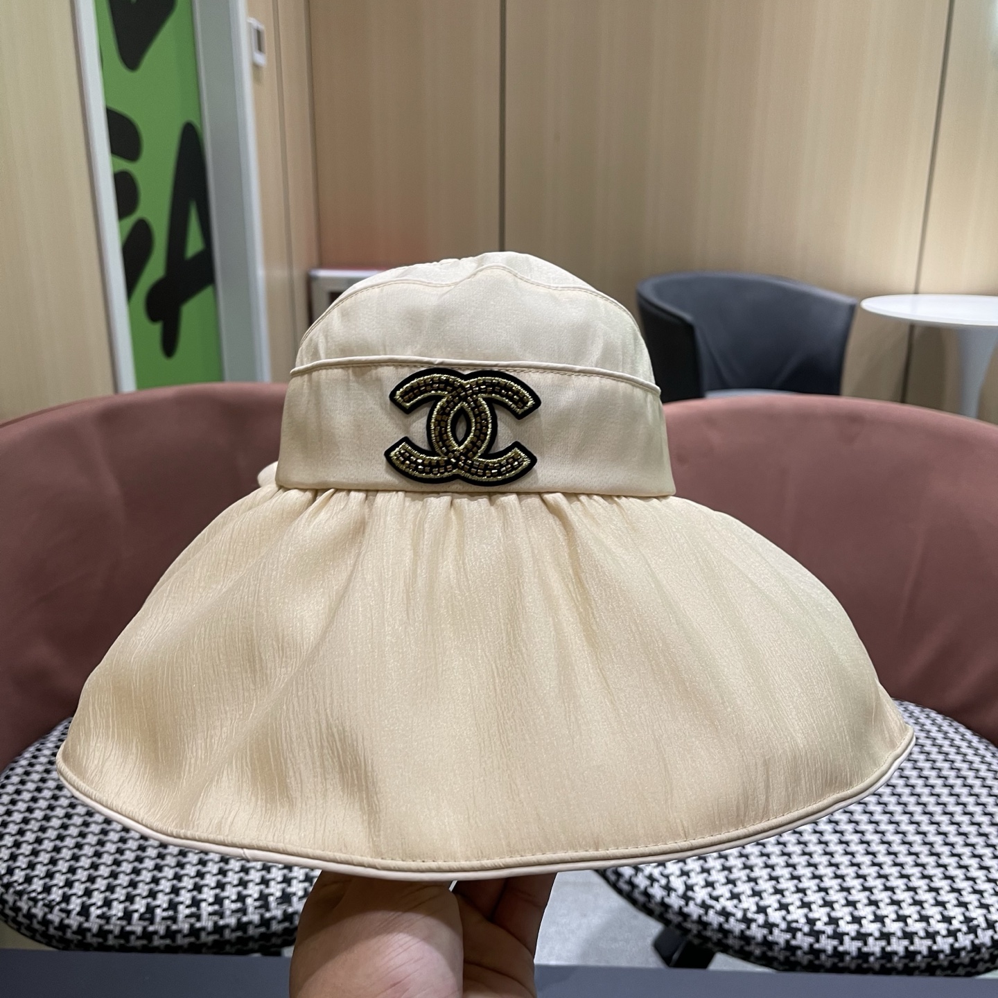 CHANEL香奈儿 可扎马尾防晒帽女防紫外线大帽檐遮阳帽空顶帽出游度假太阳帽可折