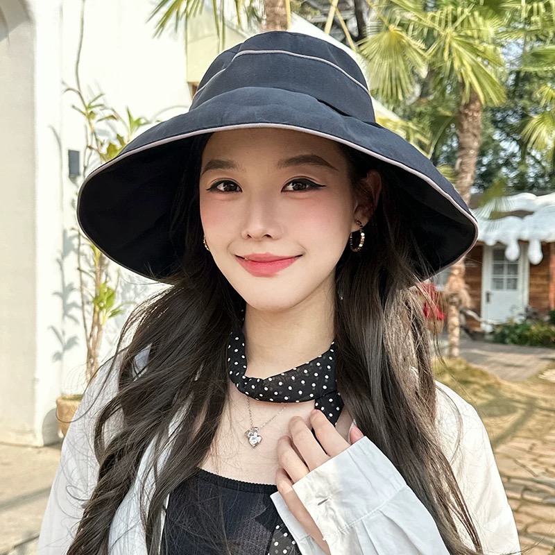 迪奥Dior 大檐彩胶防晒帽女春夏新款渔夫帽遮阳显脸小太阳帽子可折叠遮阳帽
