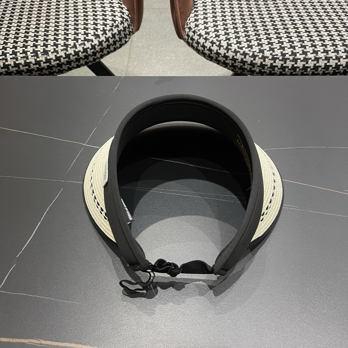LV路易威登 空顶帽防晒草帽女士夏天时尚大帽檐遮脸防紫外线户外沙滩遮阳帽子
