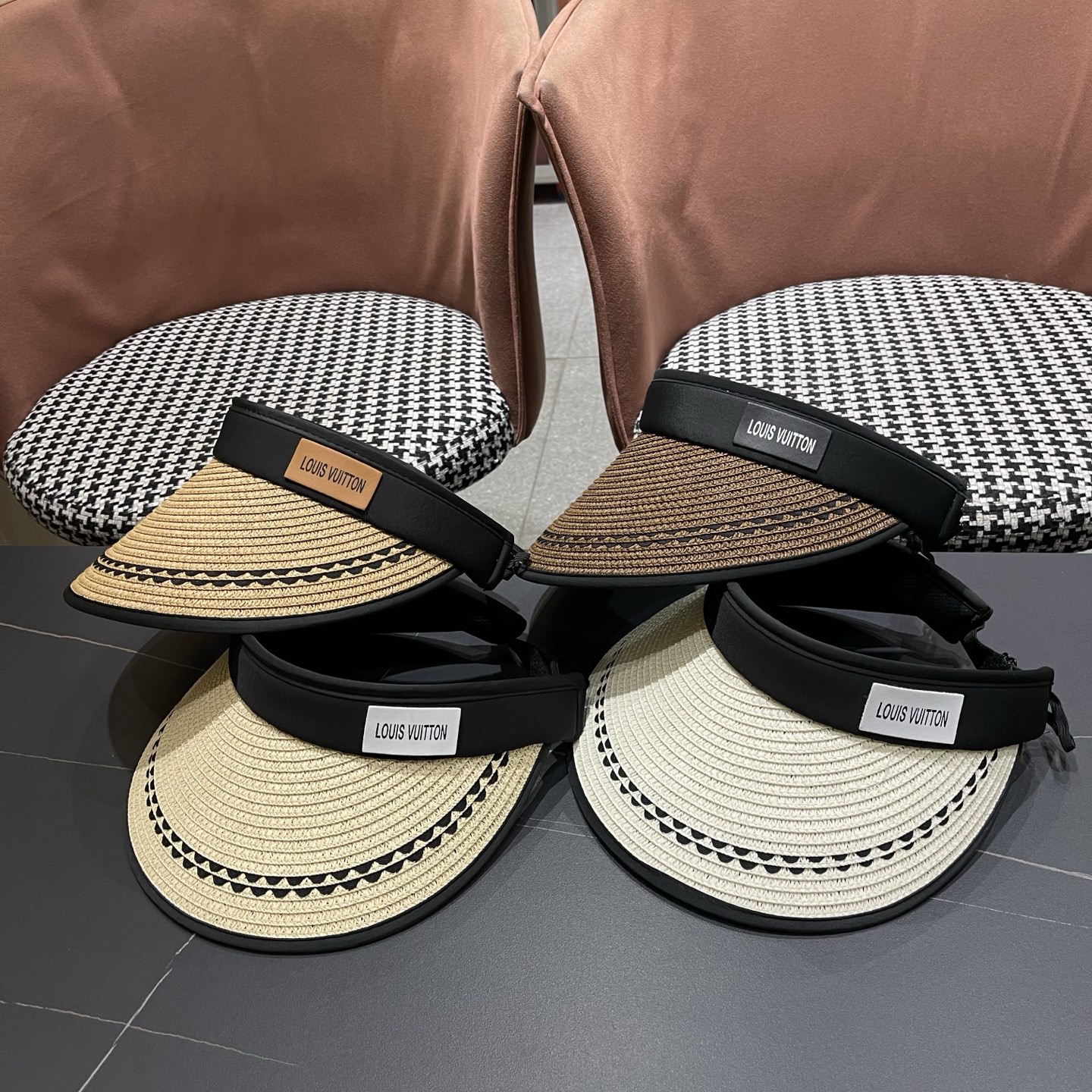 Louis Vuitton hat LV Louis Vuitton — photo 5