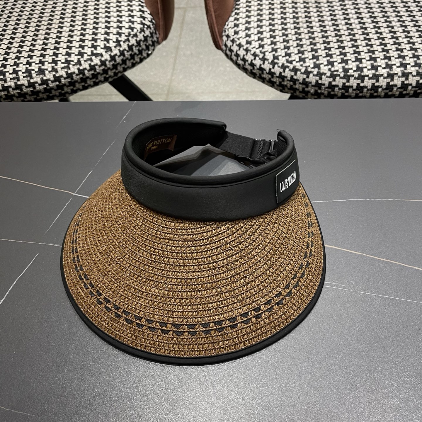 LV路易威登 空顶帽防晒草帽女士夏天时尚大帽檐遮脸防紫外线户外沙滩遮阳帽子