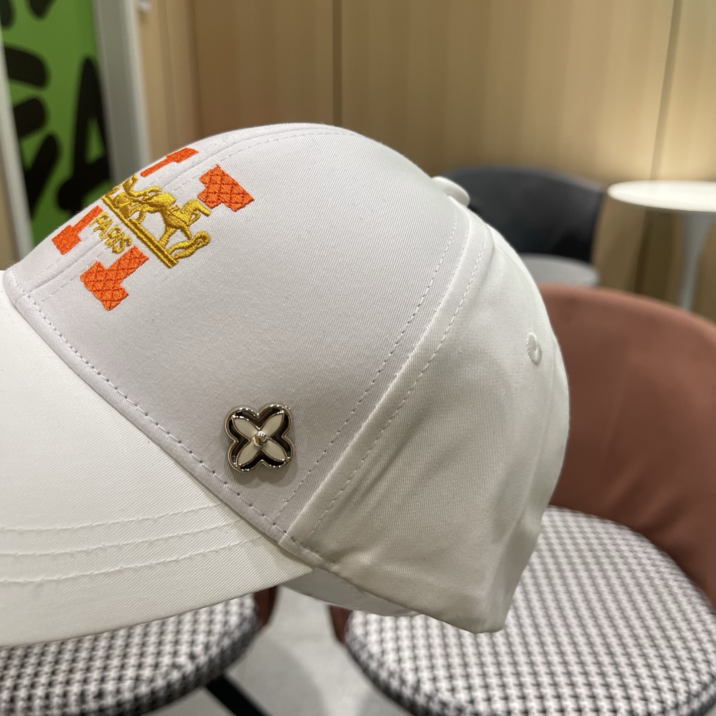 爱马仕HERMES，限量綉花棒球帽，官网原版里布，高版本懂货的来～透气舒适，防晒指数超高，气质名媛风