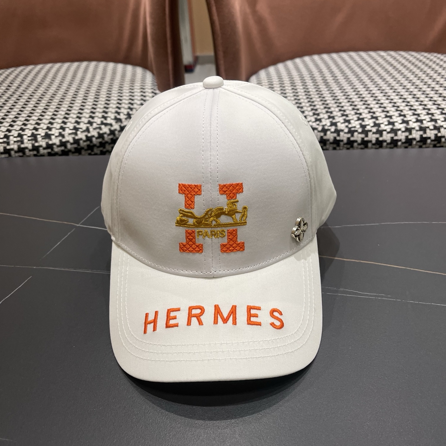 爱马仕HERMES，限量綉花棒球帽，官网原版里布，高版本懂货的来～透气舒适，防晒指数超高，气质名媛风
