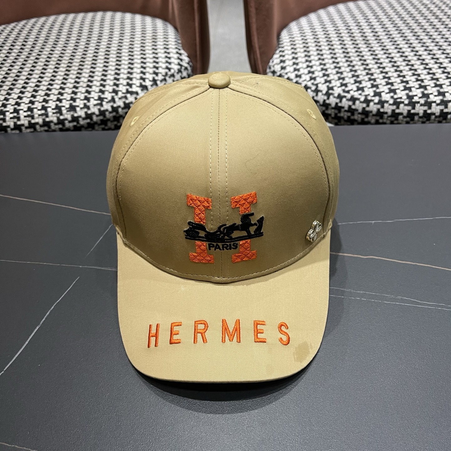 爱马仕HERMES，限量綉花棒球帽，官网原版里布，高版本懂货的来～透气舒适，防晒指数超高，气质名媛风