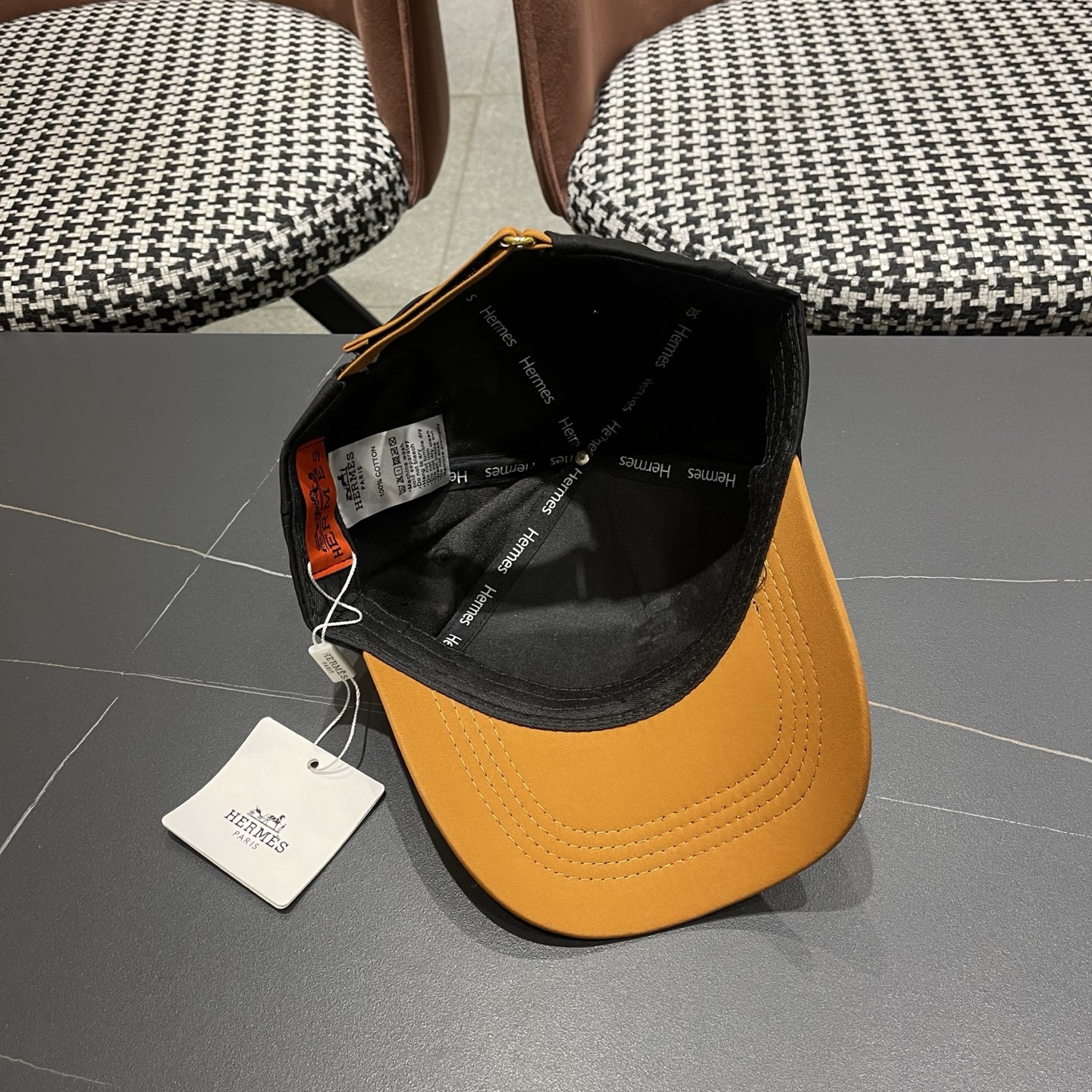 爱马仕HERMES，限量綉花棒球帽，官网原版里布，高版本懂货的来～透气舒适，防晒指数超高，气质名媛风