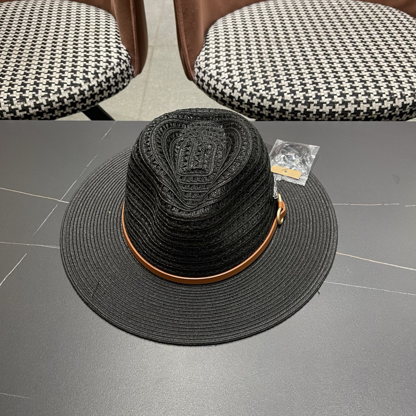 PRADA普拉达 网红夏季新款草编防晒帽女户外骑行遮脸宽檐礼帽复古时髦爵士帽男