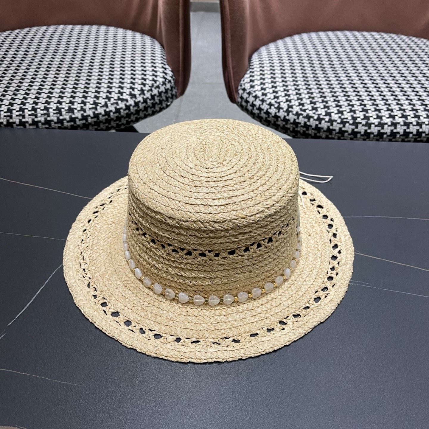 MONCLER（蒙口）镂空平顶拉菲草帽女夏季防晒遮阳帽优雅度假编织礼帽