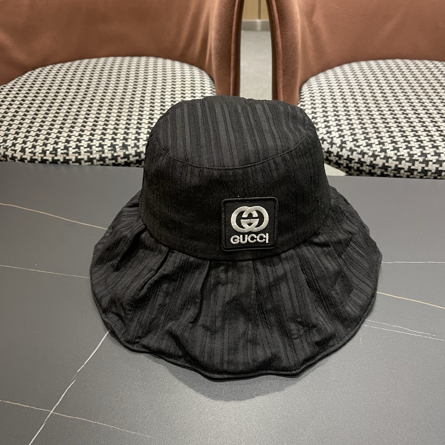 gucci古奇 英国设计师大檐渔夫帽女纯色时尚防晒遮阳帽
