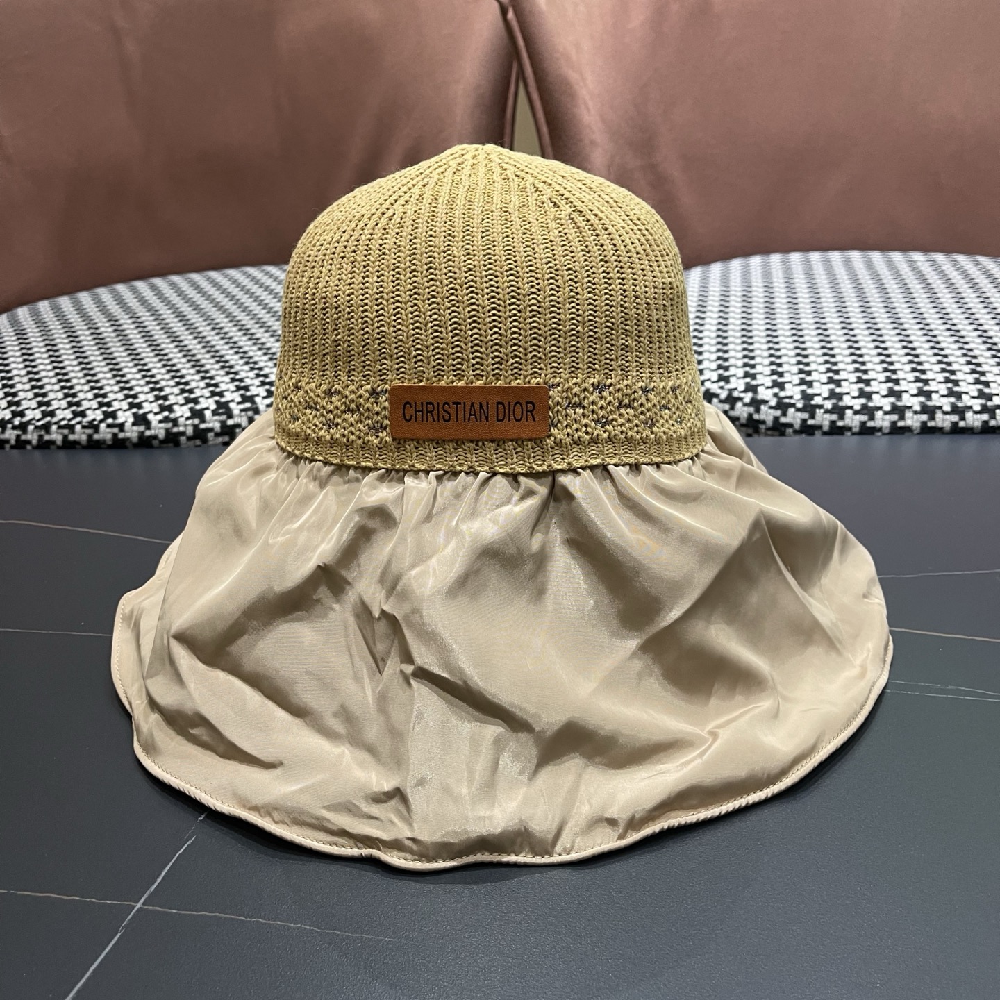 DIOR 迪奥 夏季黑胶蝴蝶结渔夫帽子女防紫外线大檐遮脸太阳帽