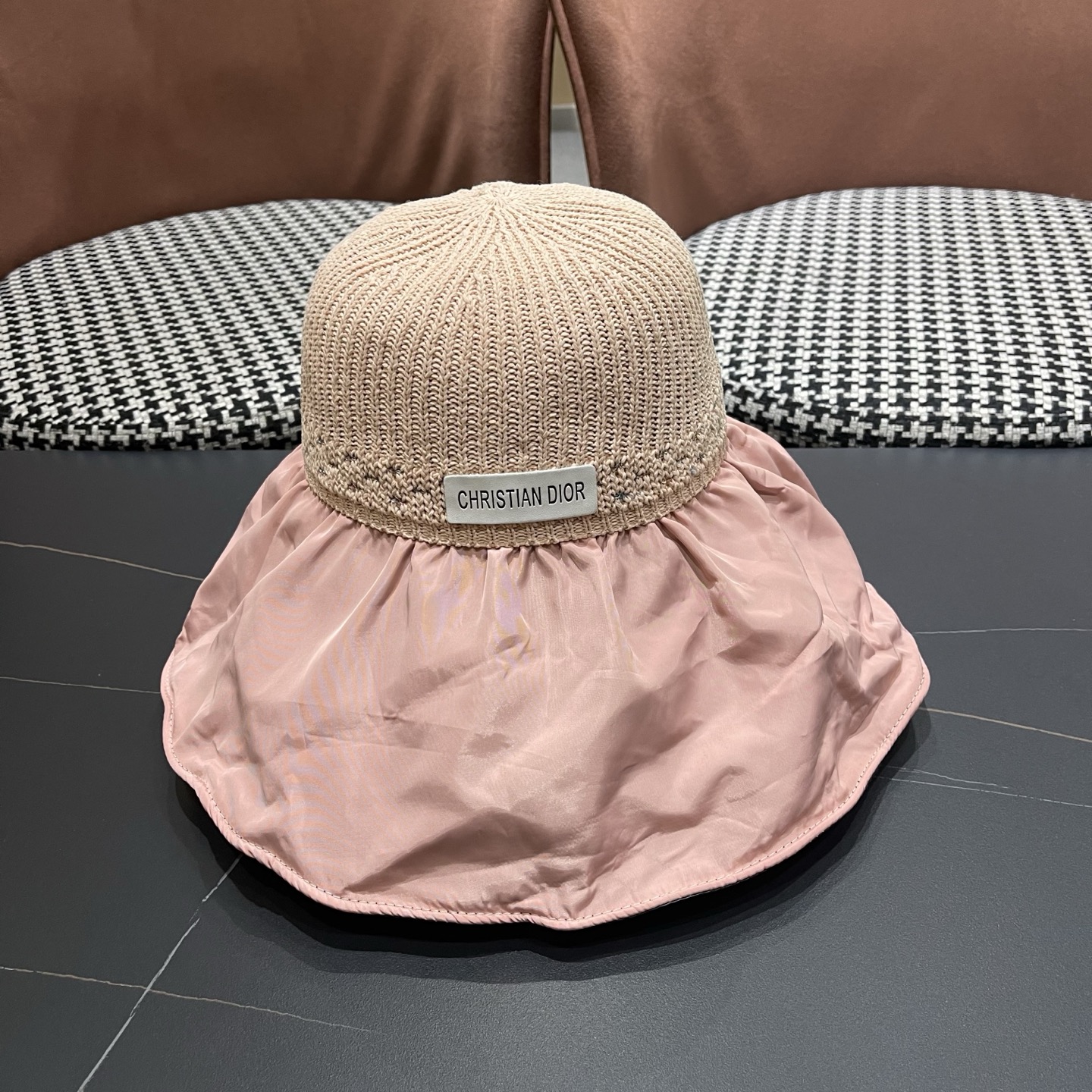 DIOR 迪奥 夏季黑胶蝴蝶结渔夫帽子女防紫外线大檐遮脸太阳帽