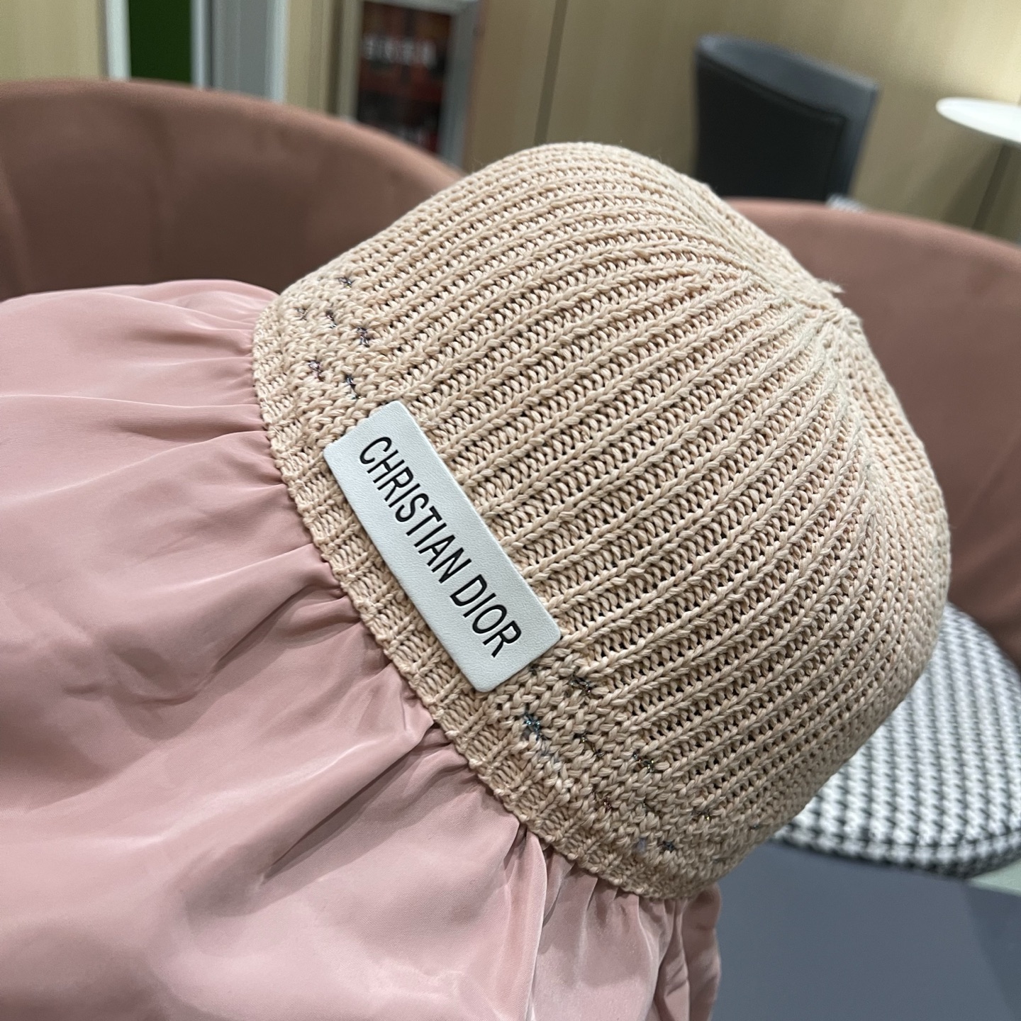 DIOR 迪奥 夏季黑胶蝴蝶结渔夫帽子女防紫外线大檐遮脸太阳帽