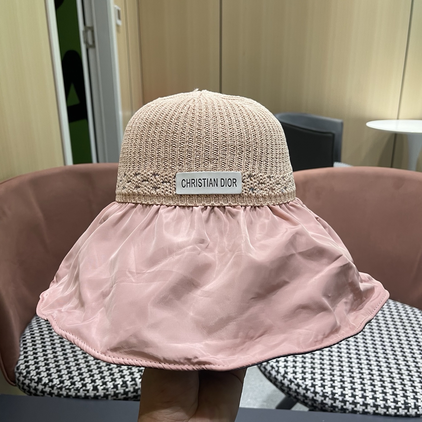 DIOR 迪奥 夏季黑胶蝴蝶结渔夫帽子女防紫外线大檐遮脸太阳帽