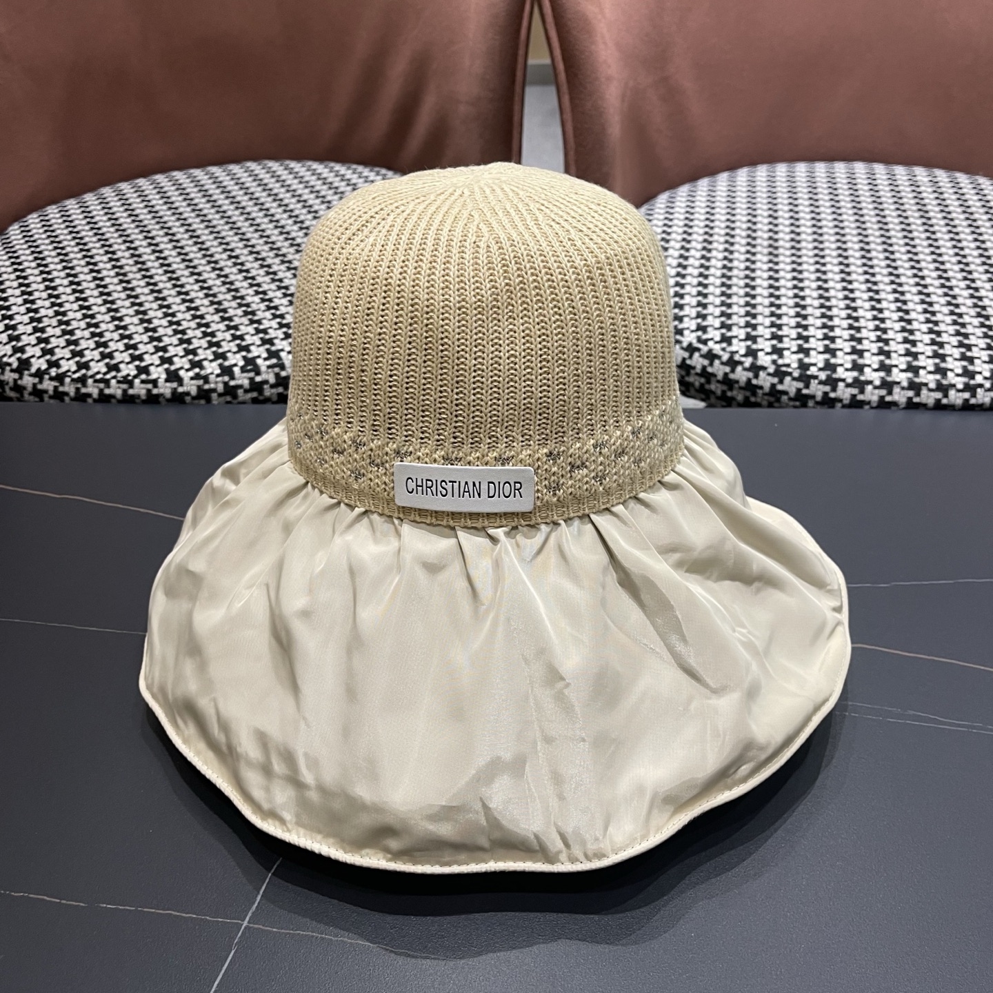 DIOR 迪奥 夏季黑胶蝴蝶结渔夫帽子女防紫外线大檐遮脸太阳帽