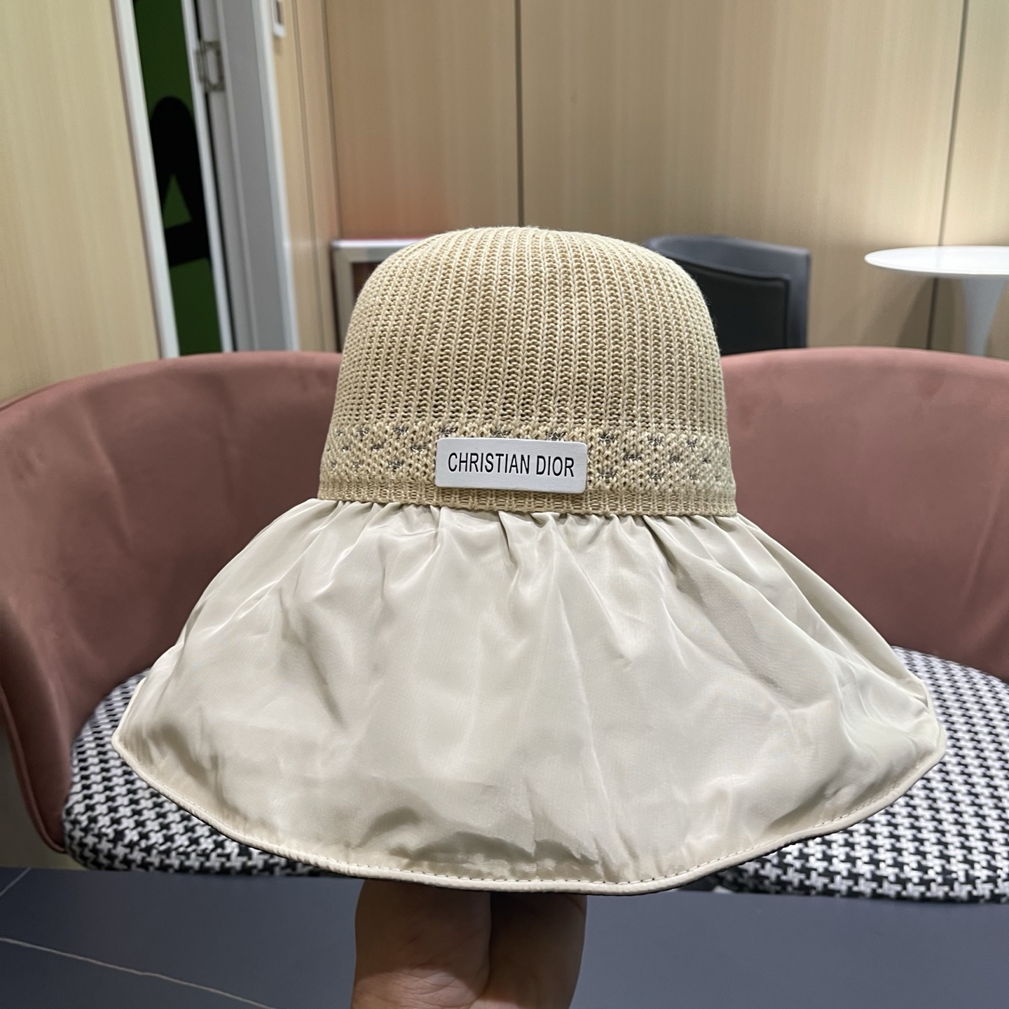 DIOR 迪奥 夏季黑胶蝴蝶结渔夫帽子女防紫外线大檐遮脸太阳帽