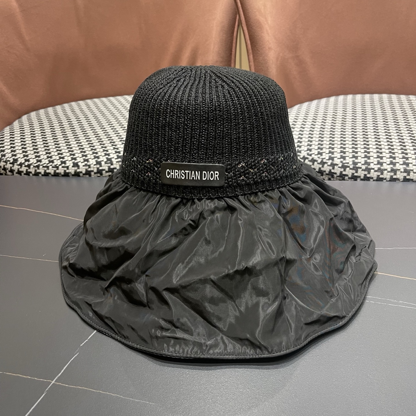 DIOR 迪奥 夏季黑胶蝴蝶结渔夫帽子女防紫外线大檐遮脸太阳帽