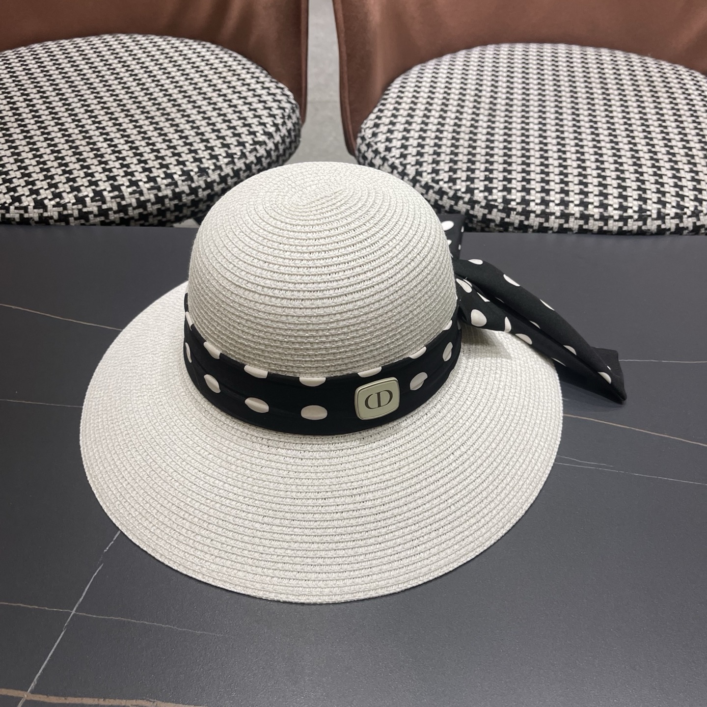 Dior迪奥 夏季帽子女波点飘带草帽旅游度假帽大沿防晒遮阳礼帽翘沿太阳海边