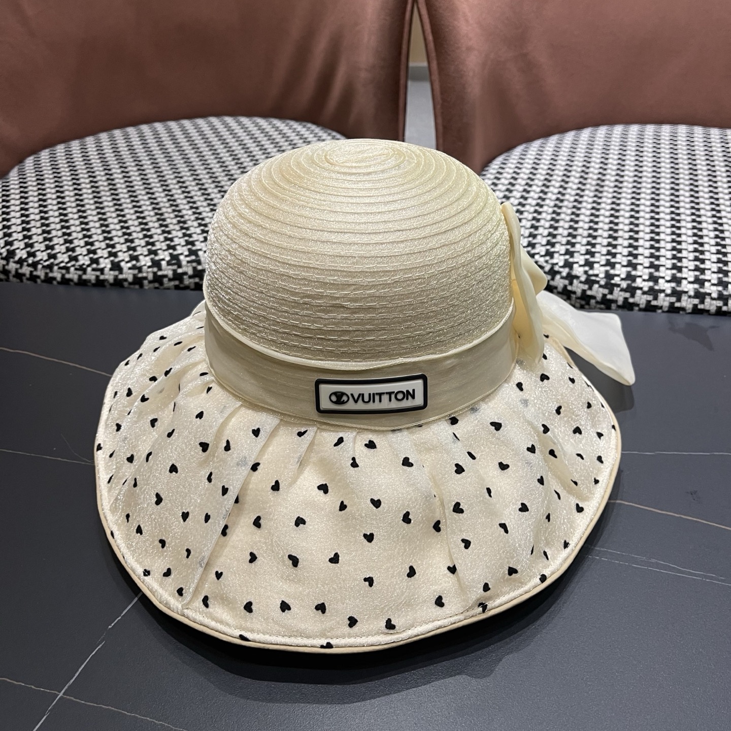 LV路易威登 夏季防晒帽女大帽檐欧根纱遮阳帽子法式波点妈妈帽显脸小渔夫帽子
