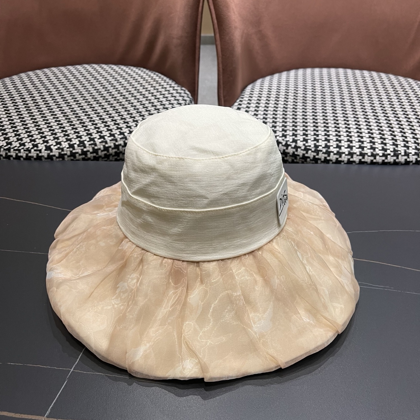Dior迪奥 新款女士薄款洋气帽子夏季蝴蝶结渔夫帽薄 款出游遮阳帽防晒太阳帽