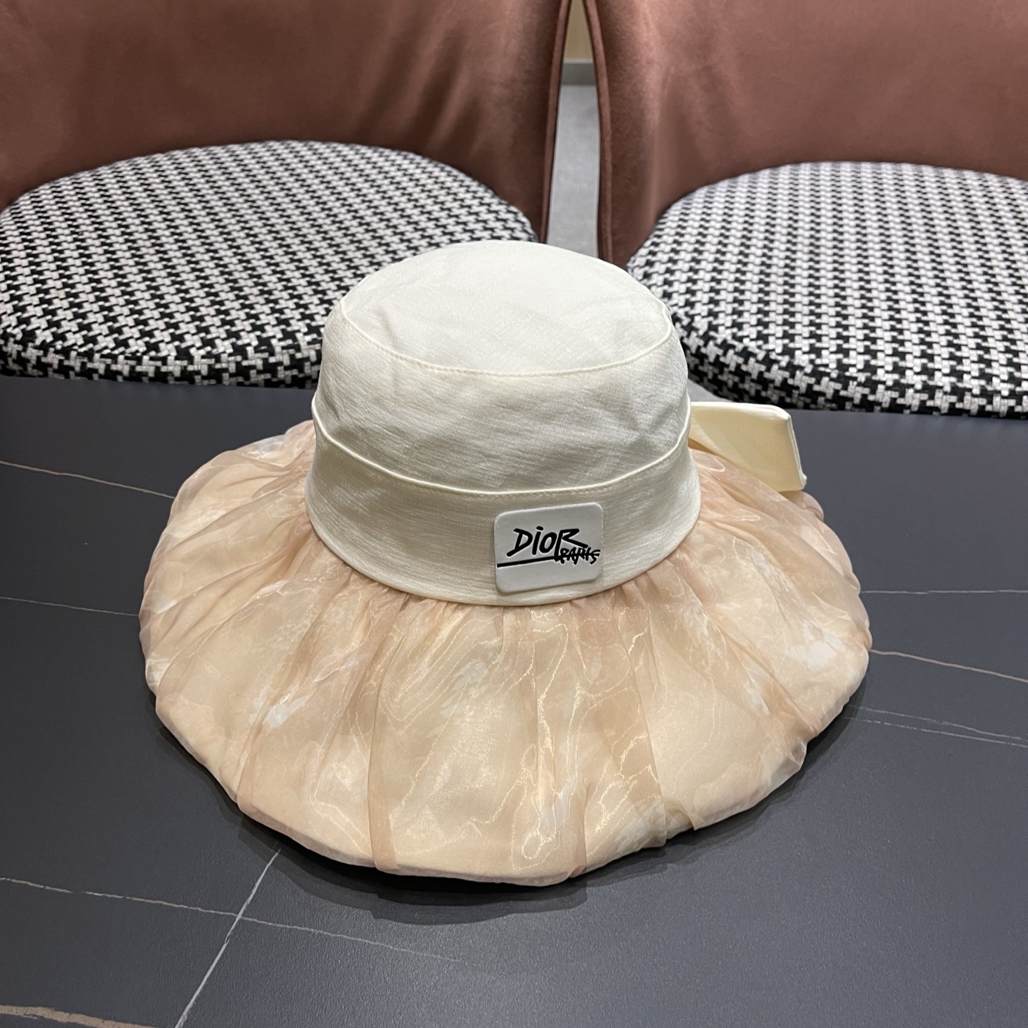 Dior迪奥 新款女士薄款洋气帽子夏季蝴蝶结渔夫帽薄 款出游遮阳帽防晒太阳帽