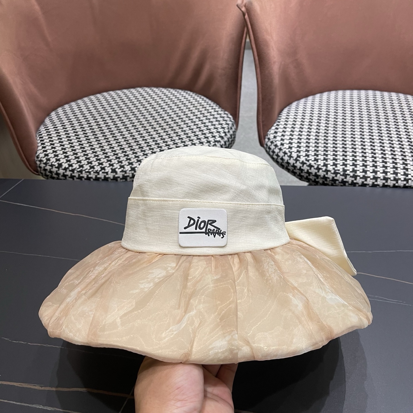 Dior迪奥 新款女士薄款洋气帽子夏季蝴蝶结渔夫帽薄 款出游遮阳帽防晒太阳帽