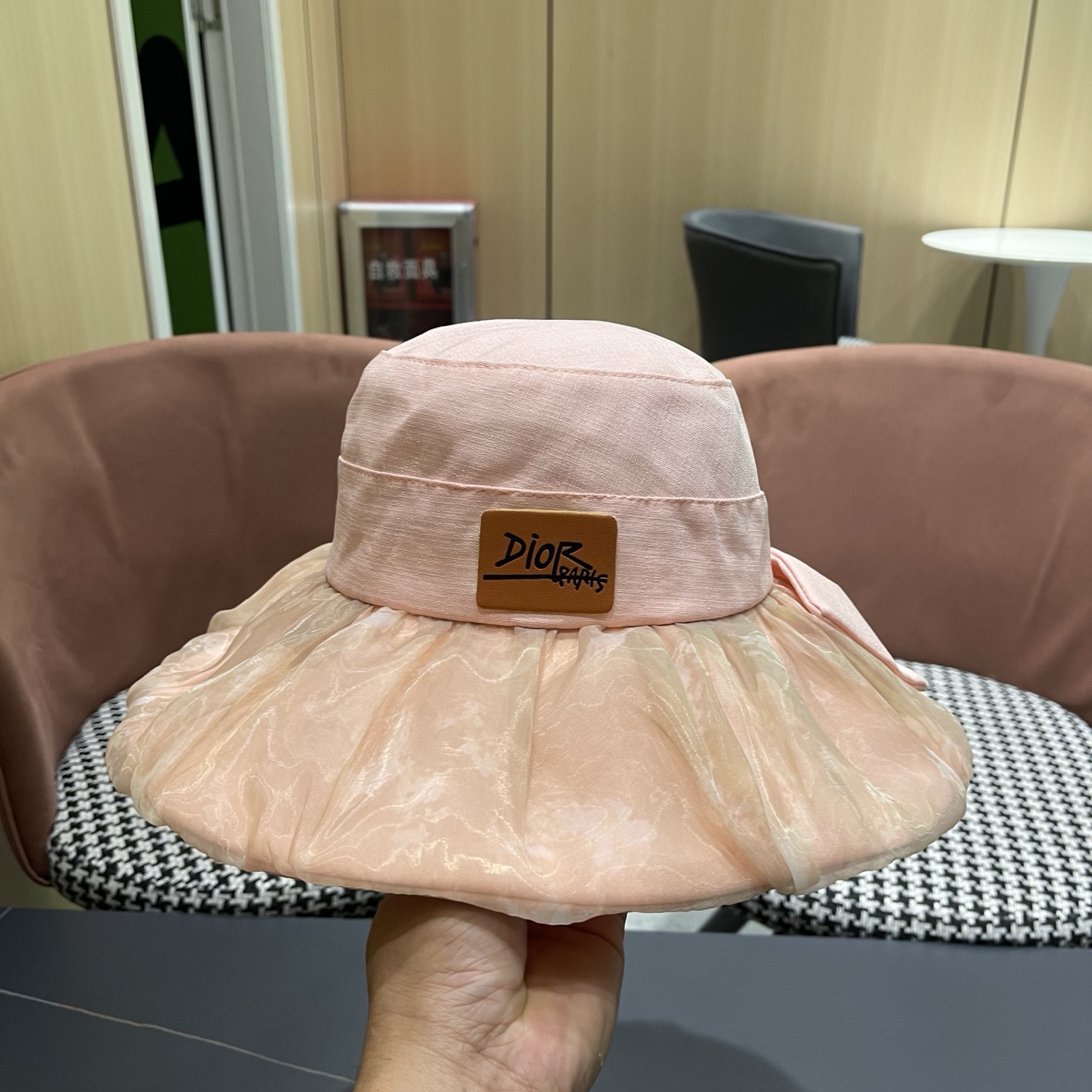 Dior迪奥 新款女士薄款洋气帽子夏季蝴蝶结渔夫帽薄 款出游遮阳帽防晒太阳帽