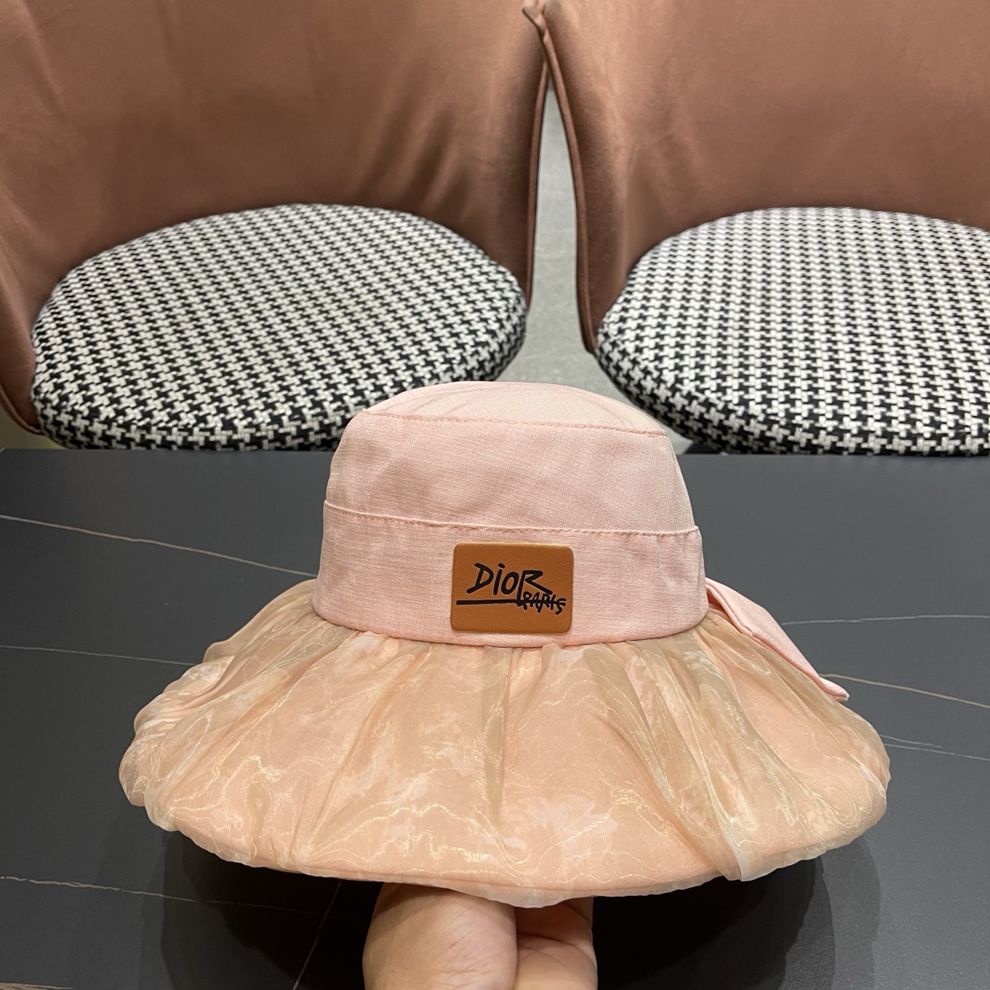 Dior迪奥 新款女士薄款洋气帽子夏季蝴蝶结渔夫帽薄 款出游遮阳帽防晒太阳帽