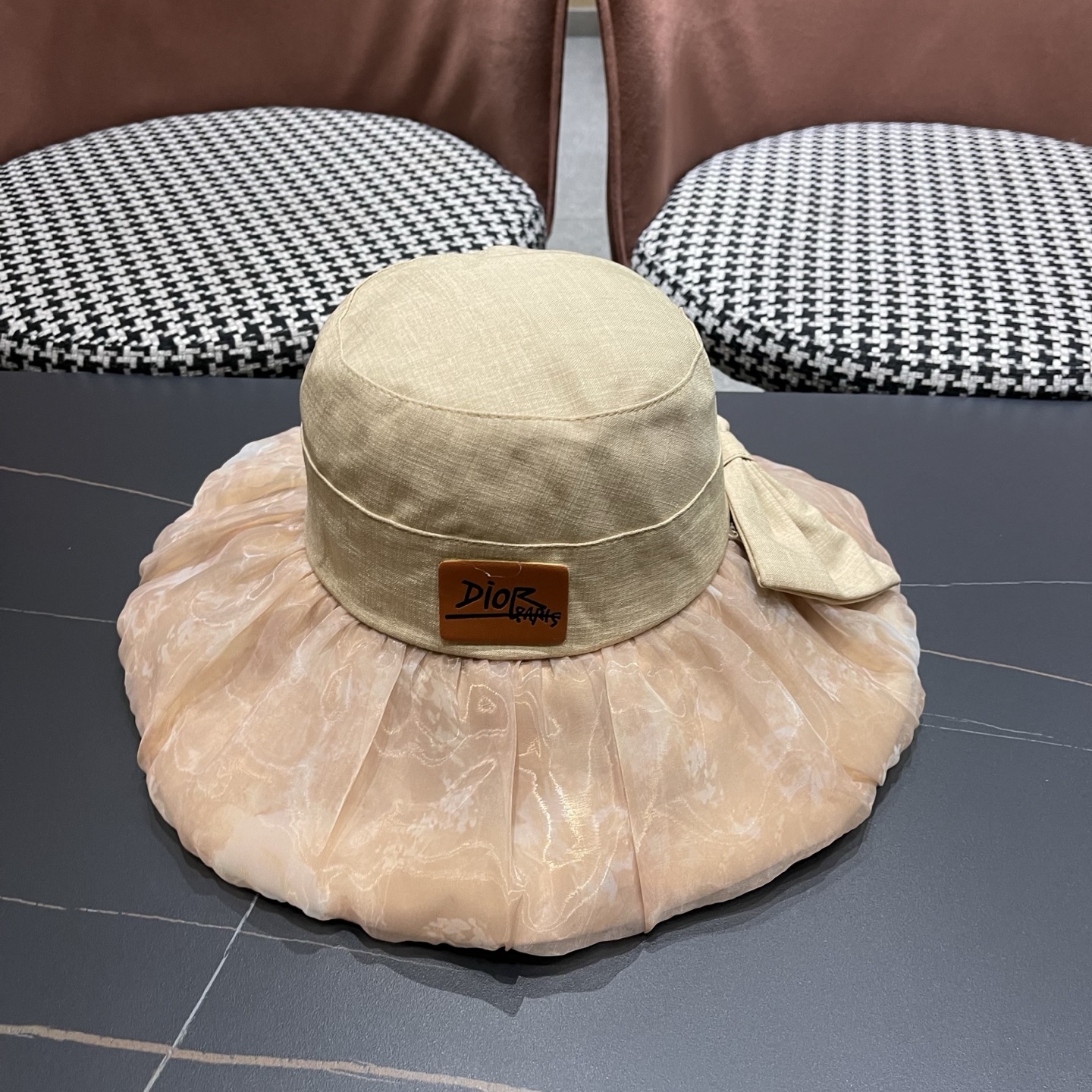 Dior迪奥 新款女士薄款洋气帽子夏季蝴蝶结渔夫帽薄 款出游遮阳帽防晒太阳帽