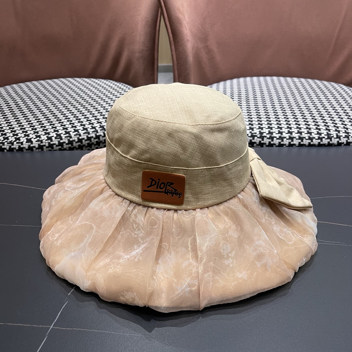 Dior迪奥 新款女士薄款洋气帽子夏季蝴蝶结渔夫帽薄 款出游遮阳帽防晒太阳帽