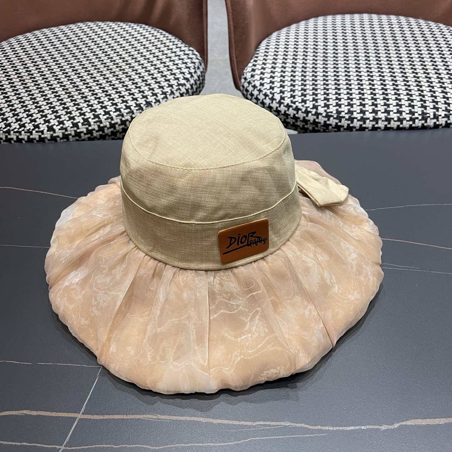Dior迪奥 新款女士薄款洋气帽子夏季蝴蝶结渔夫帽薄 款出游遮阳帽防晒太阳帽