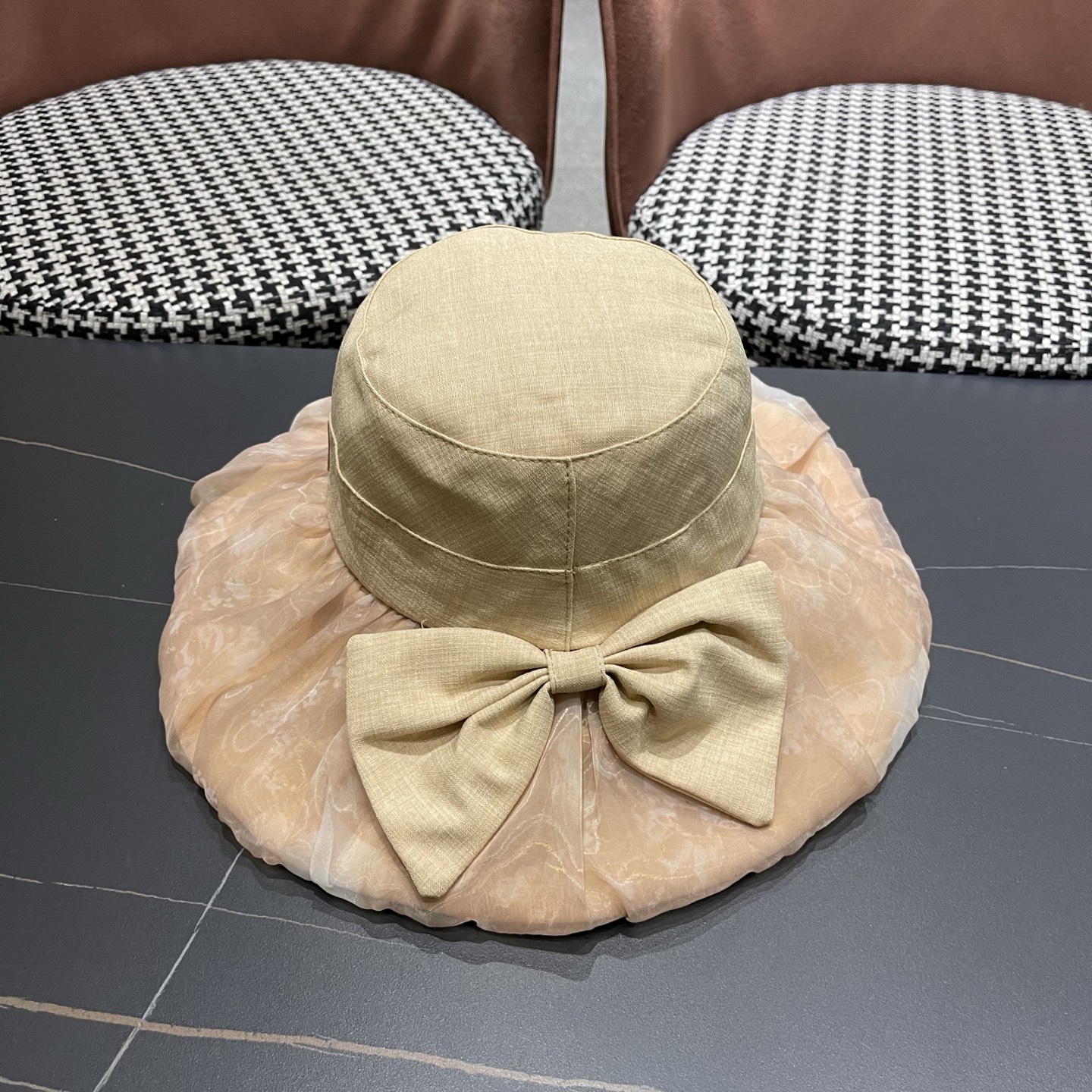 Dior迪奥 新款女士薄款洋气帽子夏季蝴蝶结渔夫帽薄 款出游遮阳帽防晒太阳帽