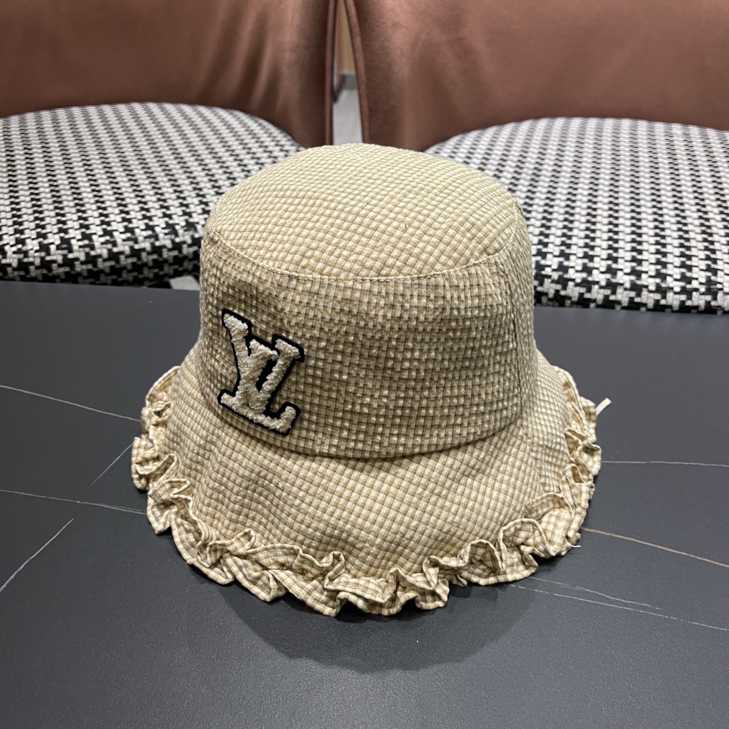 LV路易威登 韩版花边格纹渔夫帽子女春秋季时尚显脸小盆帽 户外出游防晒遮阳帽