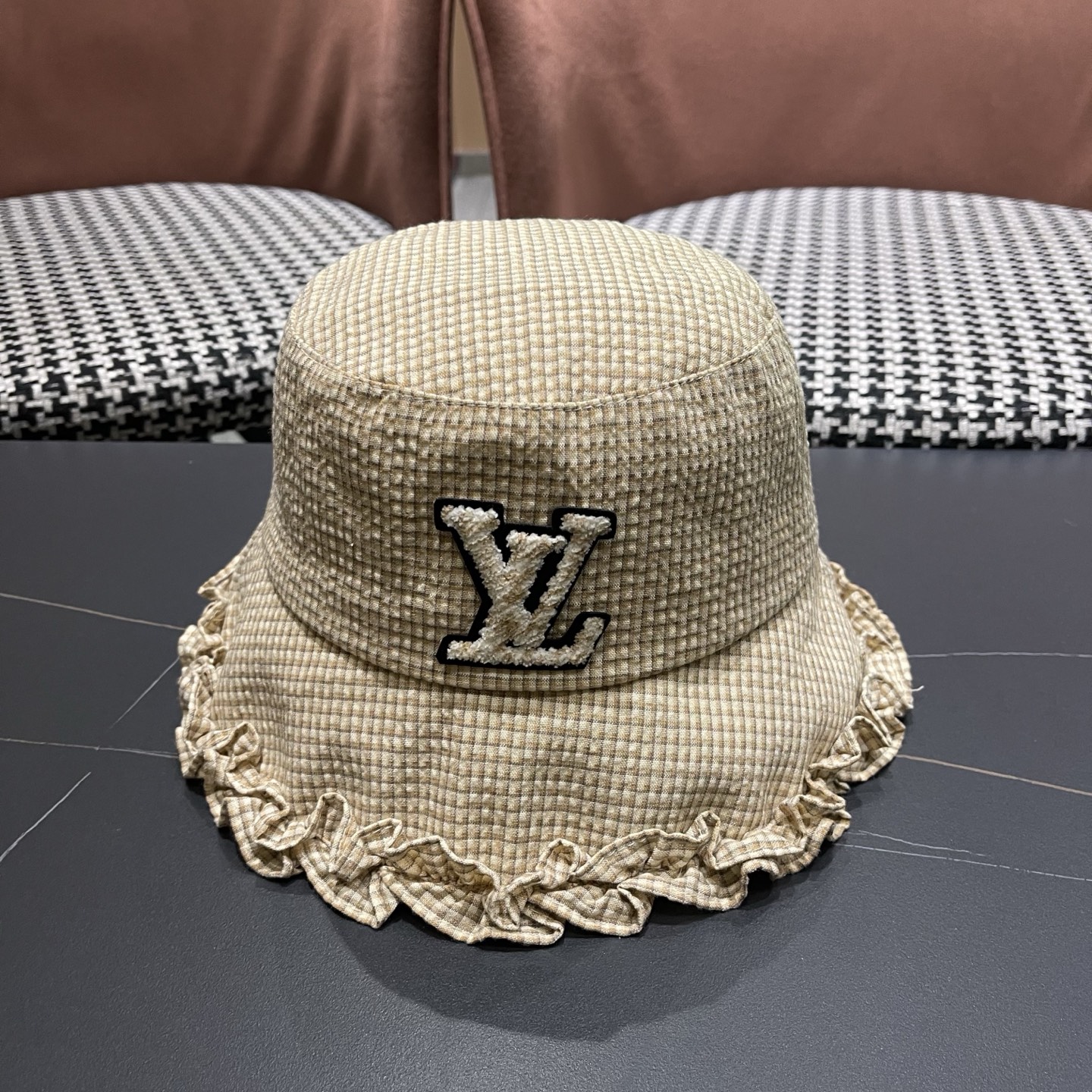 LV路易威登 韩版花边格纹渔夫帽子女春秋季时尚显脸小盆帽 户外出游防晒遮阳帽