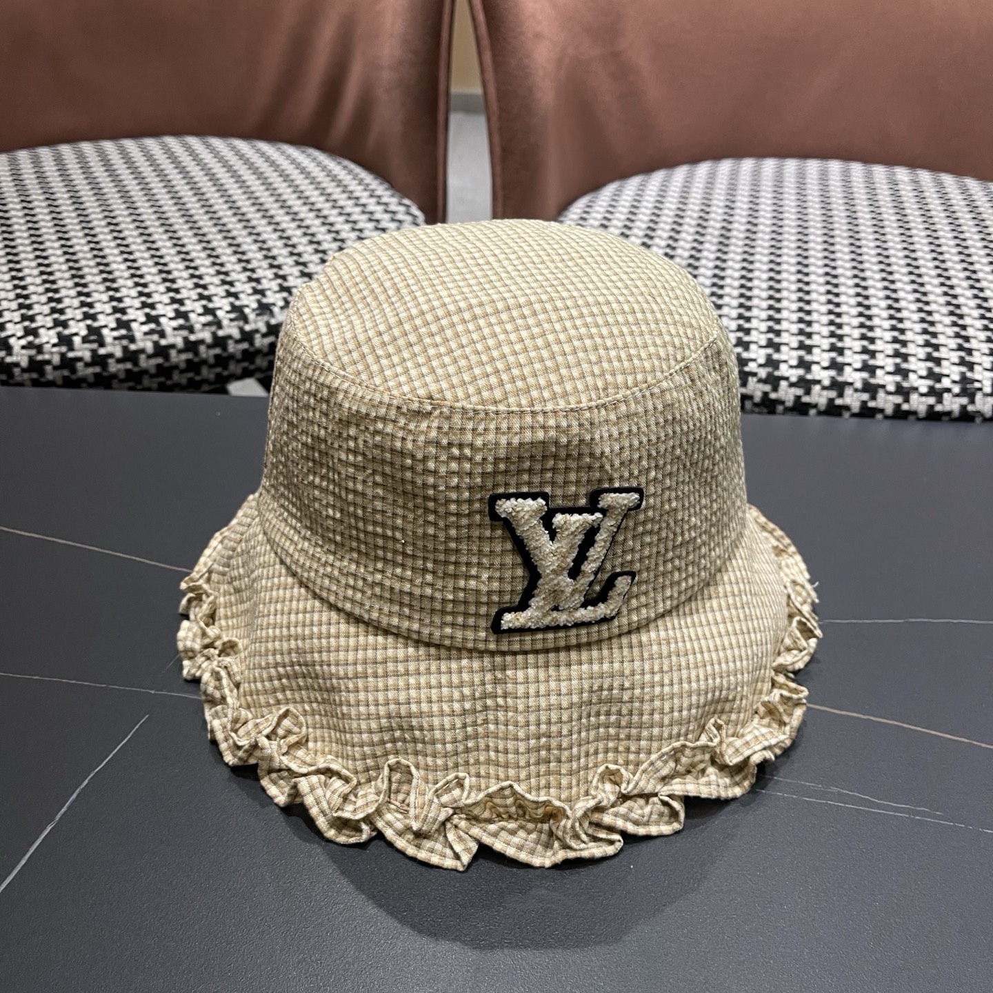 LV路易威登 韩版花边格纹渔夫帽子女春秋季时尚显脸小盆帽 户外出游防晒遮阳帽