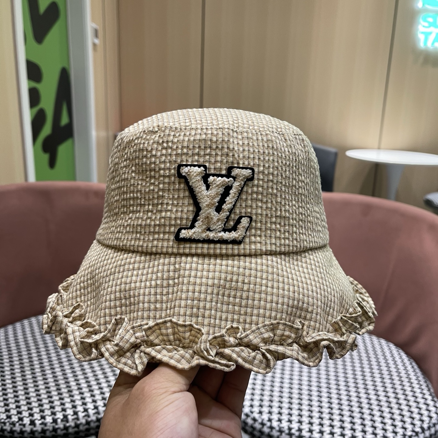 LV路易威登 韩版花边格纹渔夫帽子女春秋季时尚显脸小盆帽 户外出游防晒遮阳帽