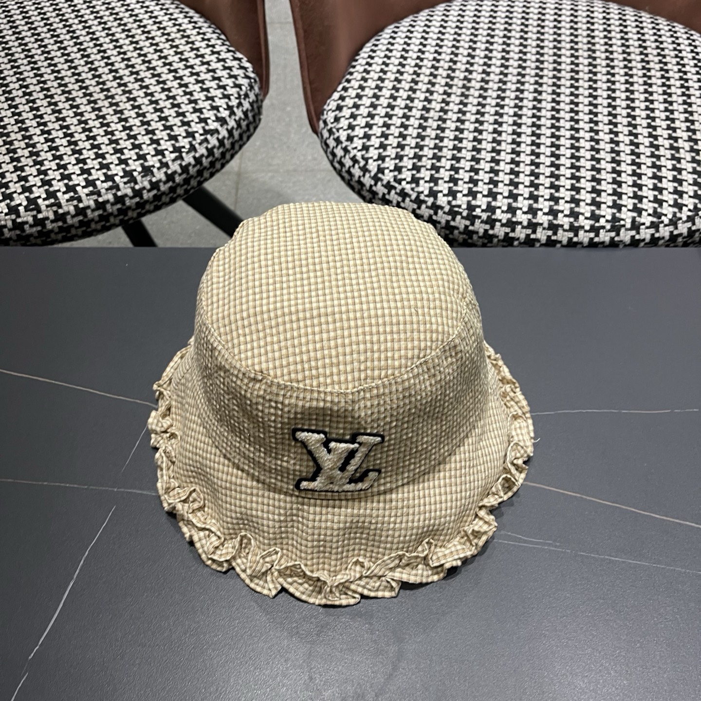 LV路易威登 韩版花边格纹渔夫帽子女春秋季时尚显脸小盆帽 户外出游防晒遮阳帽