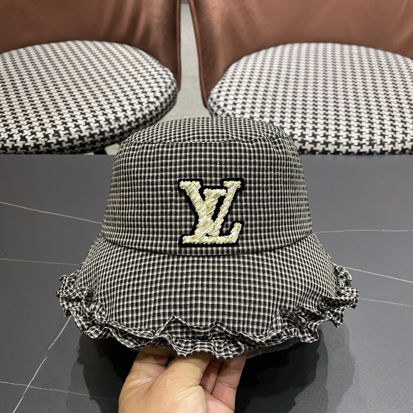 LV路易威登 韩版花边格纹渔夫帽子女春秋季时尚显脸小盆帽 户外出游防晒遮阳帽
