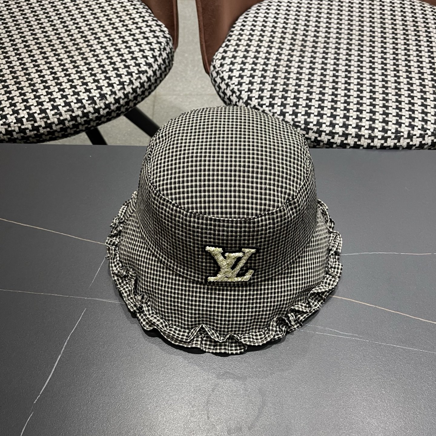 LV路易威登 韩版花边格纹渔夫帽子女春秋季时尚显脸小盆帽 户外出游防晒遮阳帽