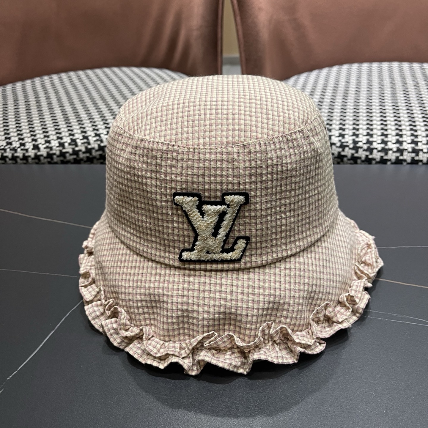 LV路易威登 韩版花边格纹渔夫帽子女春秋季时尚显脸小盆帽 户外出游防晒遮阳帽