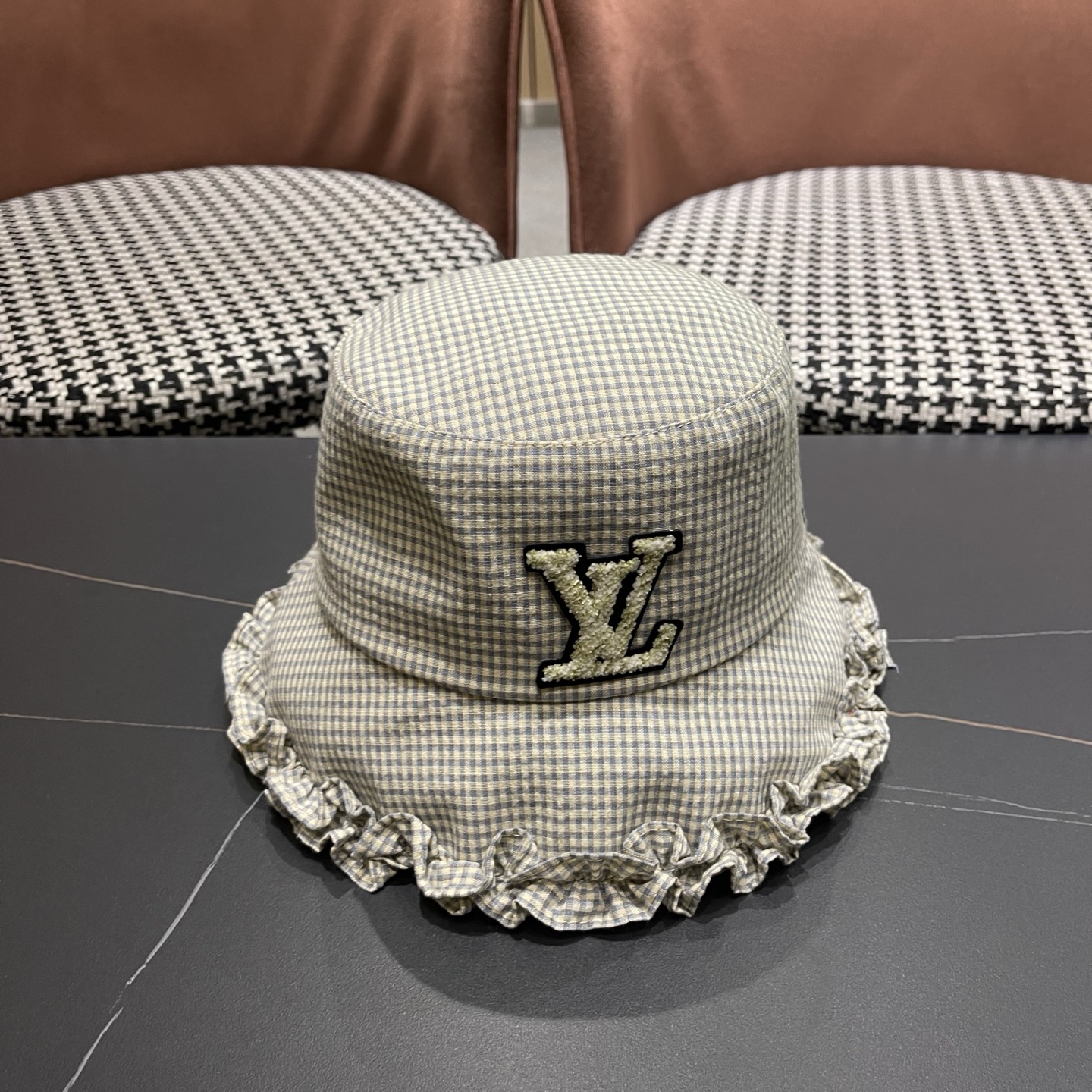 LV路易威登 韩版花边格纹渔夫帽子女春秋季时尚显脸小盆帽 户外出游防晒遮阳帽